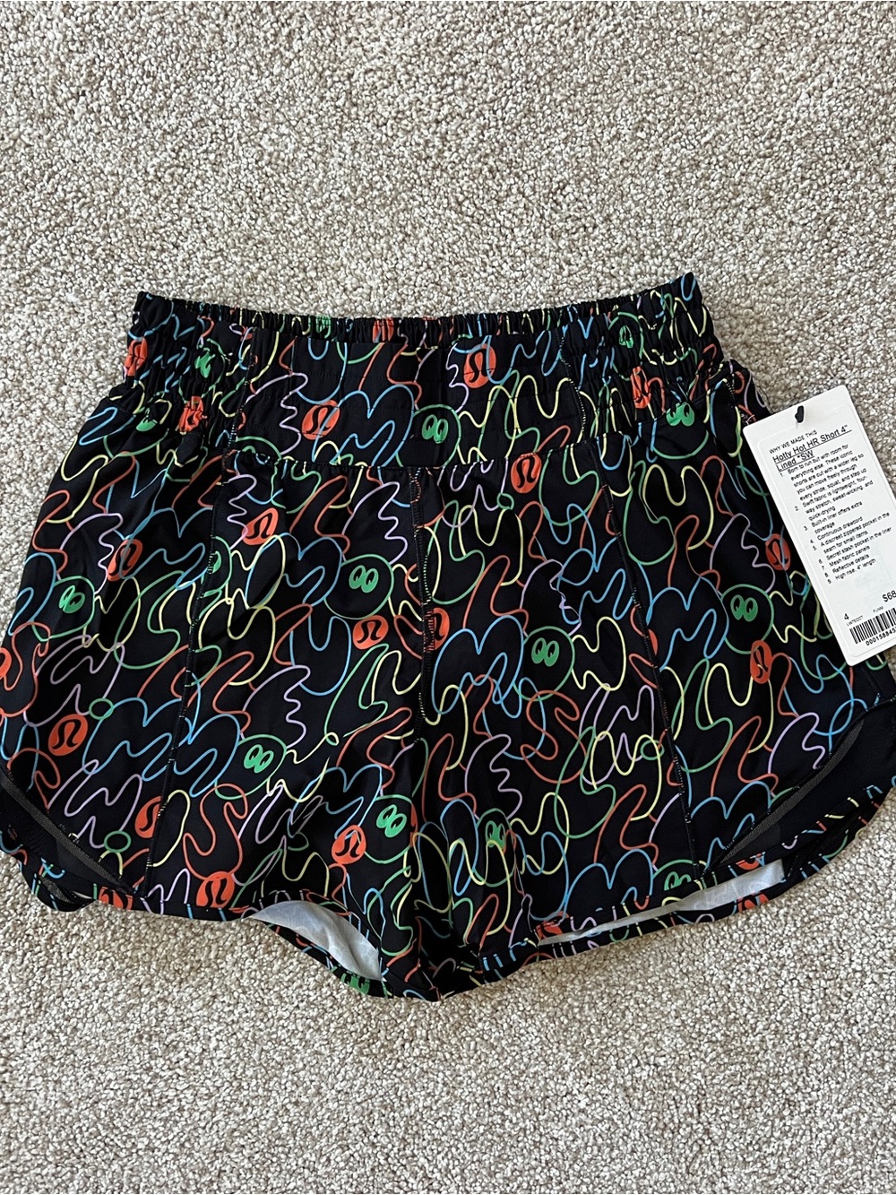 lululemon athletica Seawheeze 2026 HR Hotty Hot shorts size 4